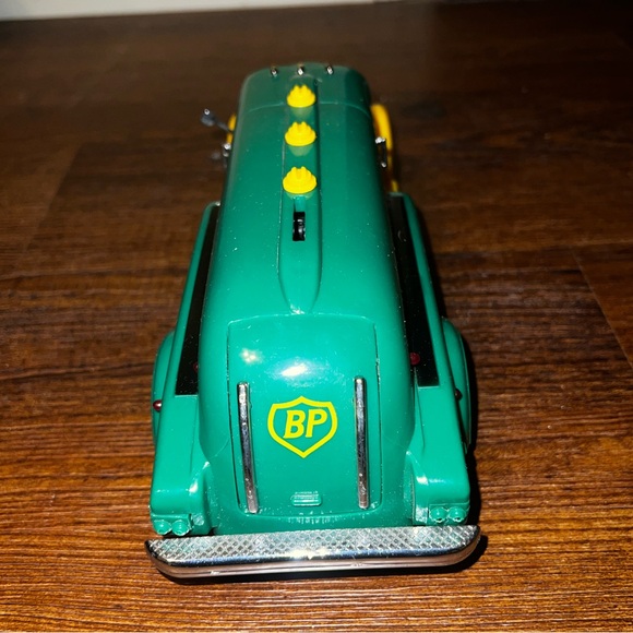 Vintage 1995 Collectable BP International Model Truck - Picture 5 of 13